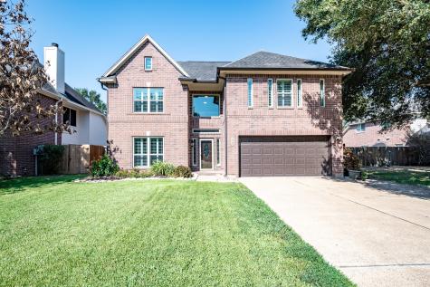 323 S Hampton Court Highlands TX 77562