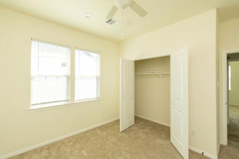 1084 Road 5203 Cleveland TX 77327