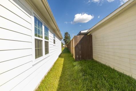 1084 Road 5203 Cleveland TX 77327