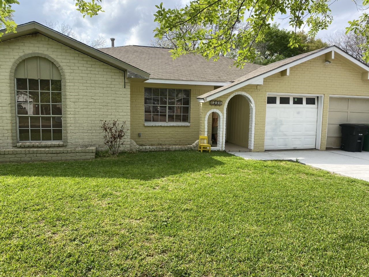 8006 Shiner Lane Houston TX 77072