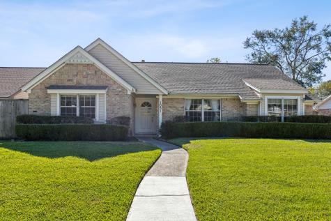 1051 Thornton Road Houston TX 77018