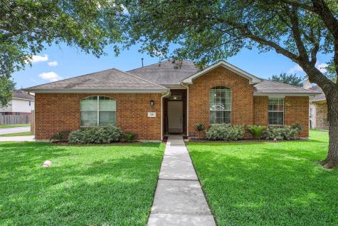 216 Silverbrook Lane Dickinson TX 77539