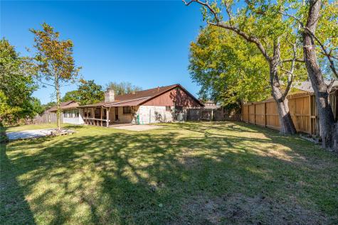 2121 Yorktown Court S League City TX 77573