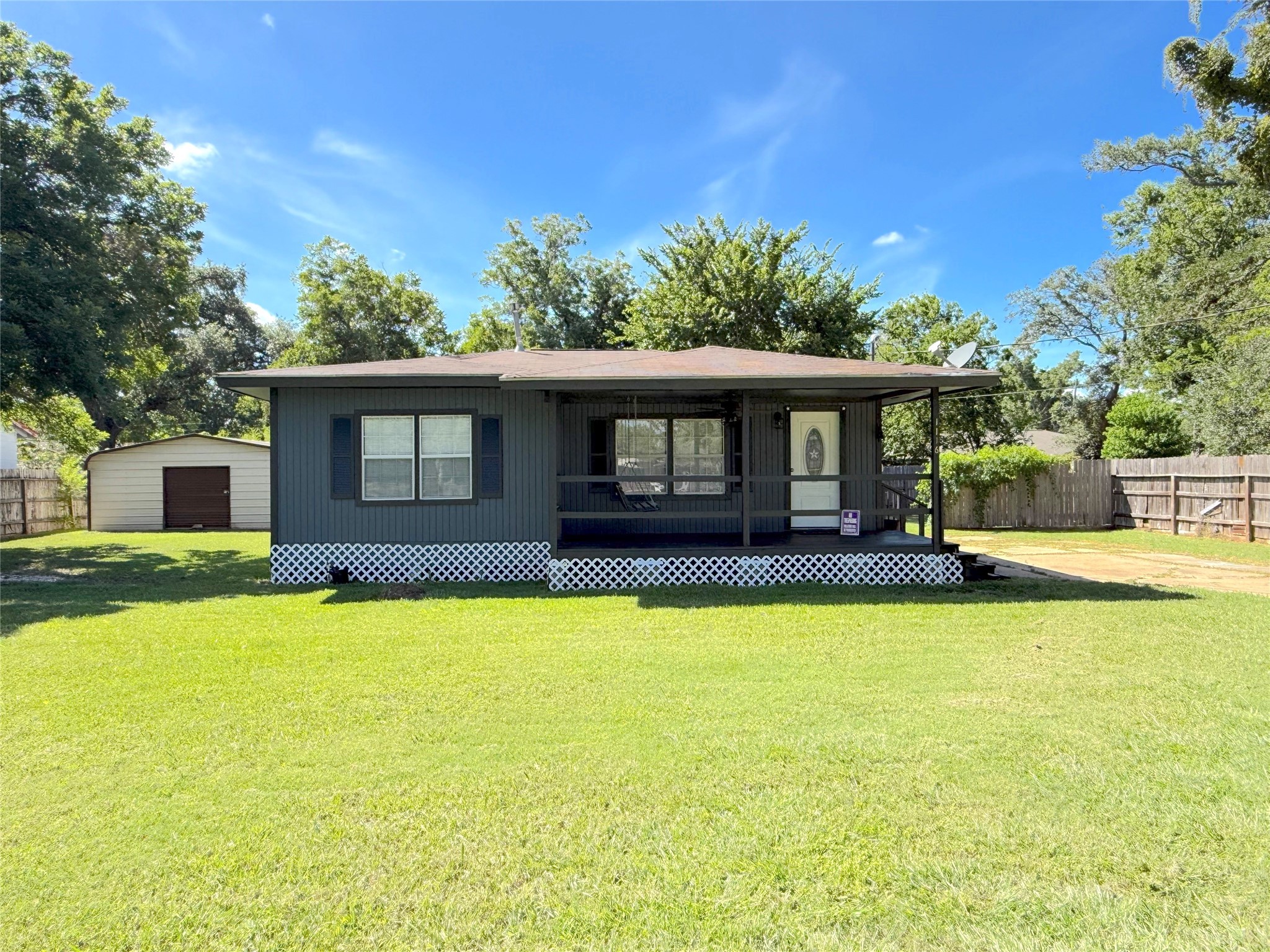 1116 3rd Street Clute TX 77531
