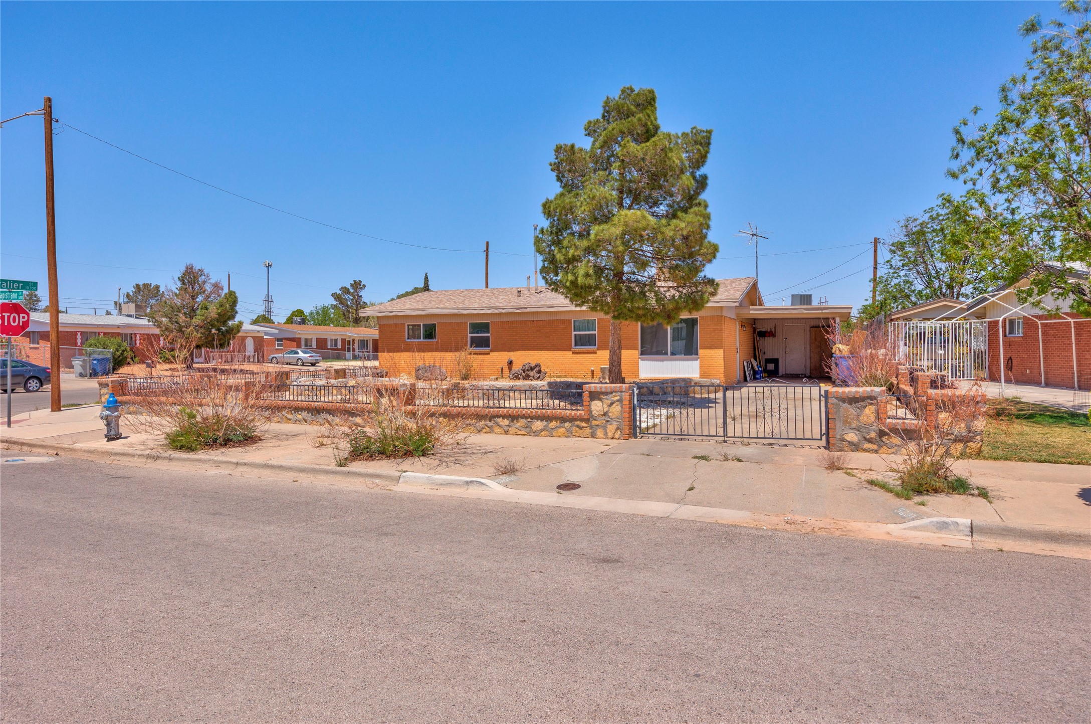 5201 Capistrano Drive El Paso TX 79924