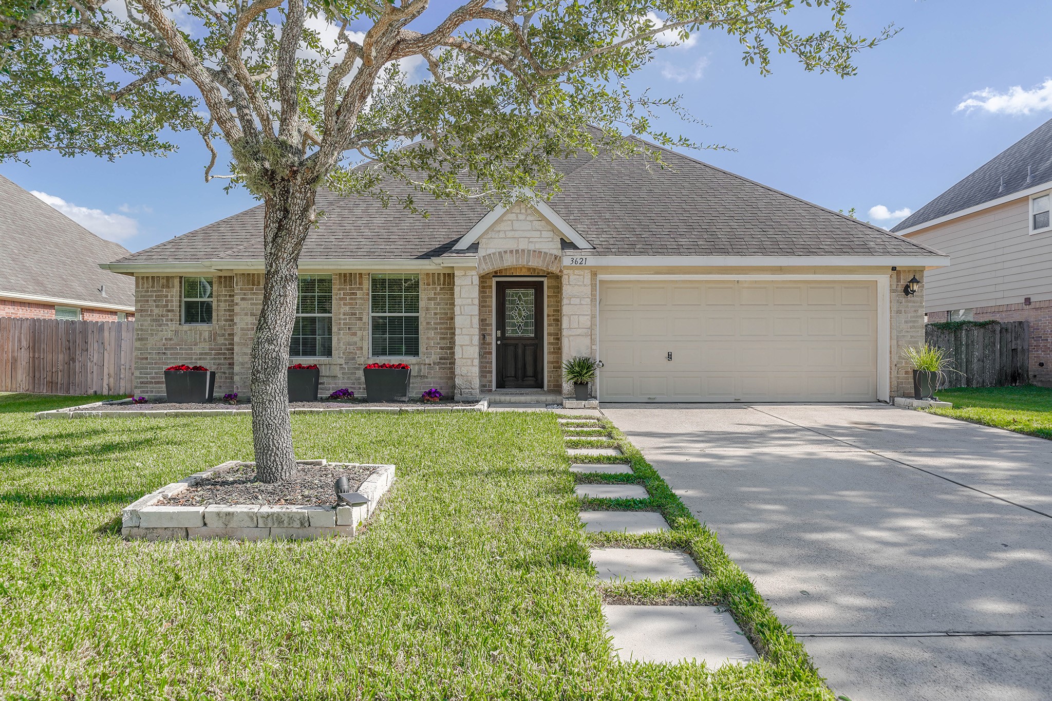 3621 Oak Crossing Drive Pearland TX 77581