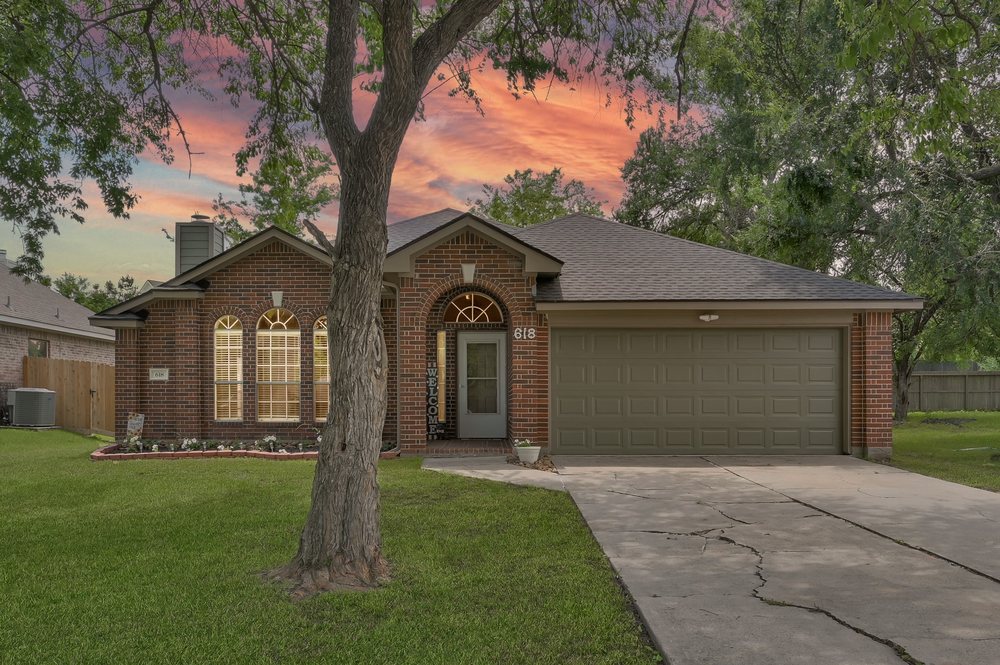 618 Paradise Lane Montgomery TX 77356
