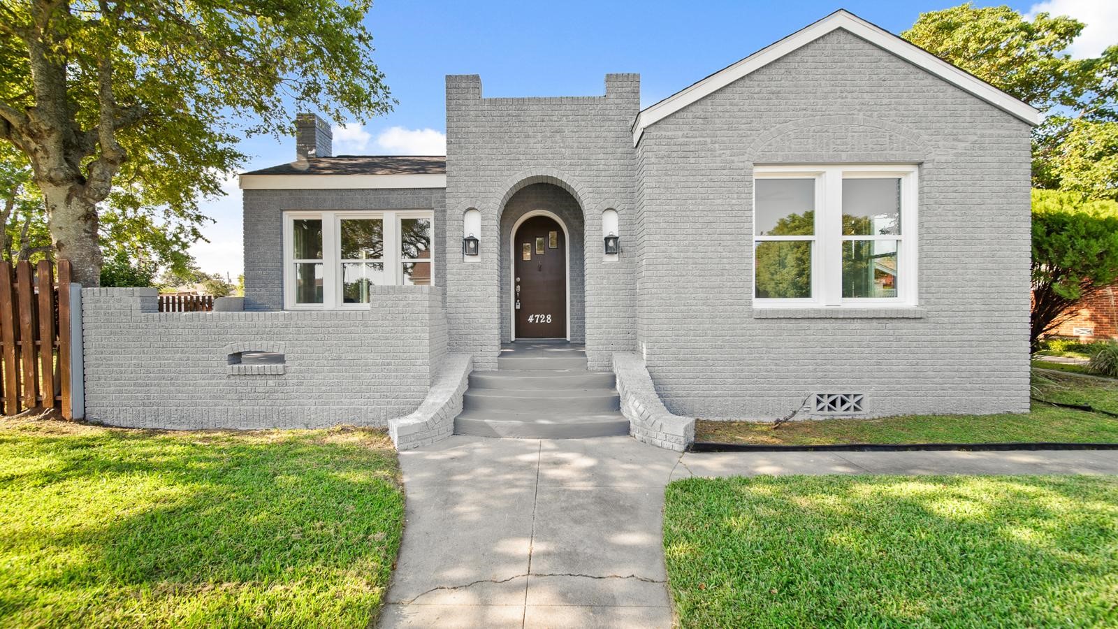 4728 Crockett Boulevard Galveston TX 77551
