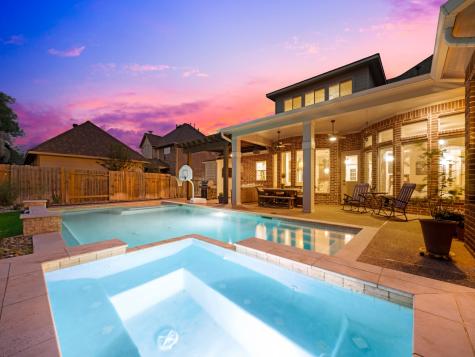 2437 Mountain Falls Court Friendswood TX 77546