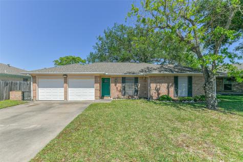 2512 Azalea Court Galveston TX 77551
