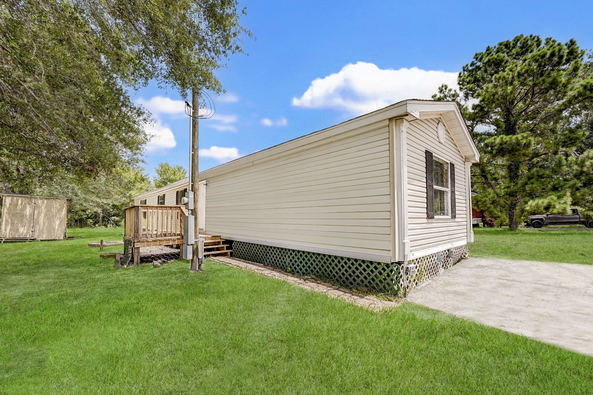53 Laurel Court Cleveland TX 77327