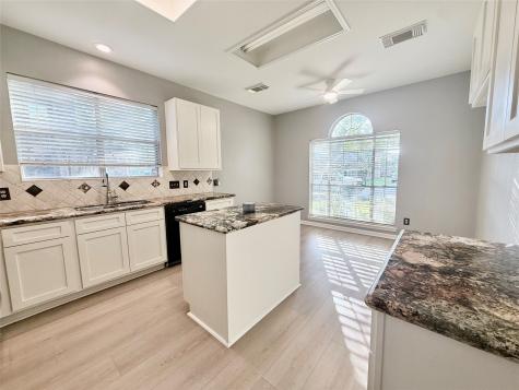 2915 Veva Drive Pearland TX 77584
