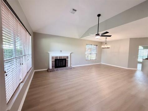 2915 Veva Drive Pearland TX 77584