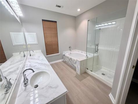 2915 Veva Drive Pearland TX 77584