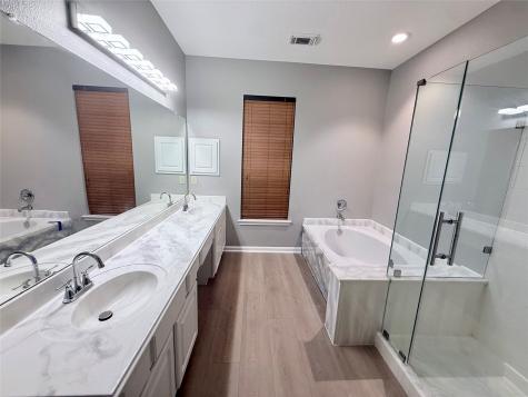 2915 Veva Drive Pearland TX 77584