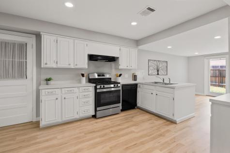 2107 San Jacinto Drive Pasadena TX 77502