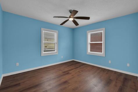 617 4th Avenue N Texas City TX 77590