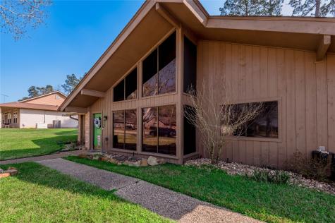 1433 Green Briar Drive Huntsville TX 77340