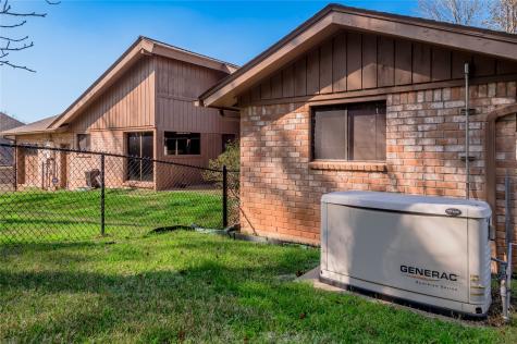 1433 Green Briar Drive Huntsville TX 77340