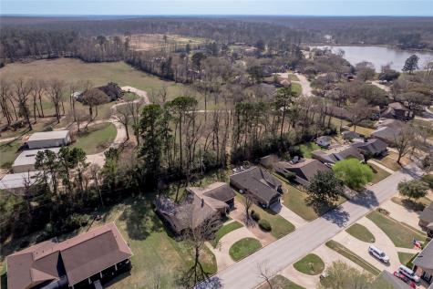 1433 Green Briar Drive Huntsville TX 77340