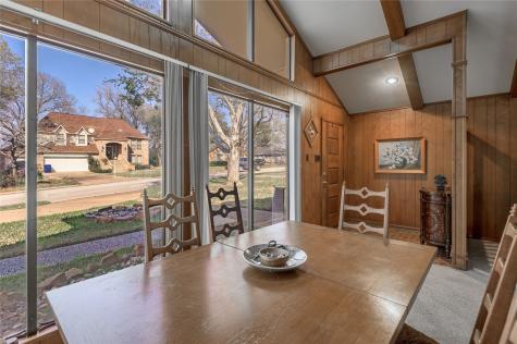 1433 Green Briar Drive Huntsville TX 77340