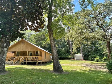 204 S Pitzer Street Colmesneil TX 75938