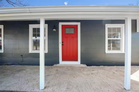 407 N Amthor Street Bellville TX 77418