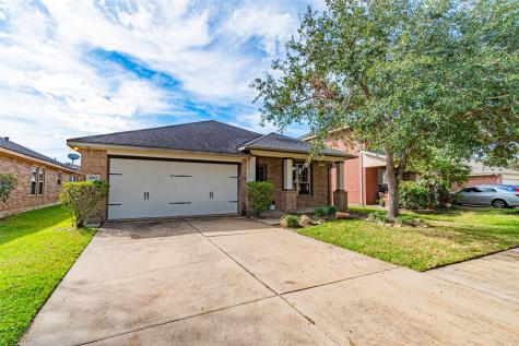 2007 Lansing Cove Drive Fresno TX 77545