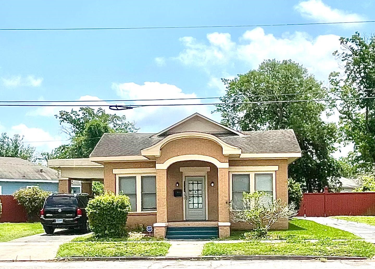 2215 Blanchette Street Beaumont TX 77701