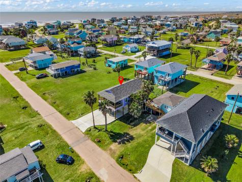 4028 Surf Drive Galveston TX 77554