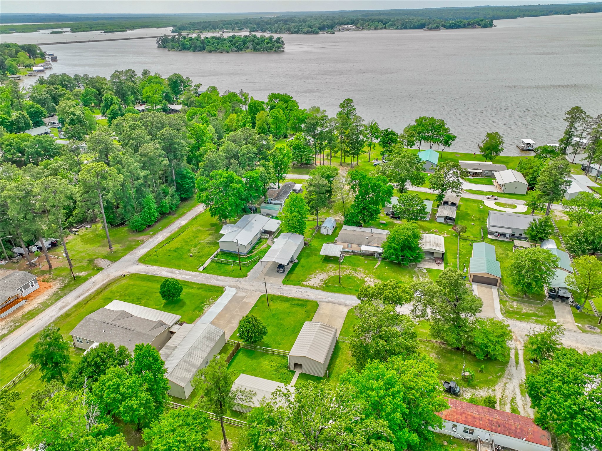 136 Holly Trail Trinity TX 75862