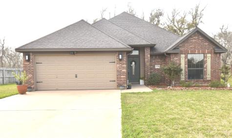 1048 Cardinal Drive Richwood TX 77566