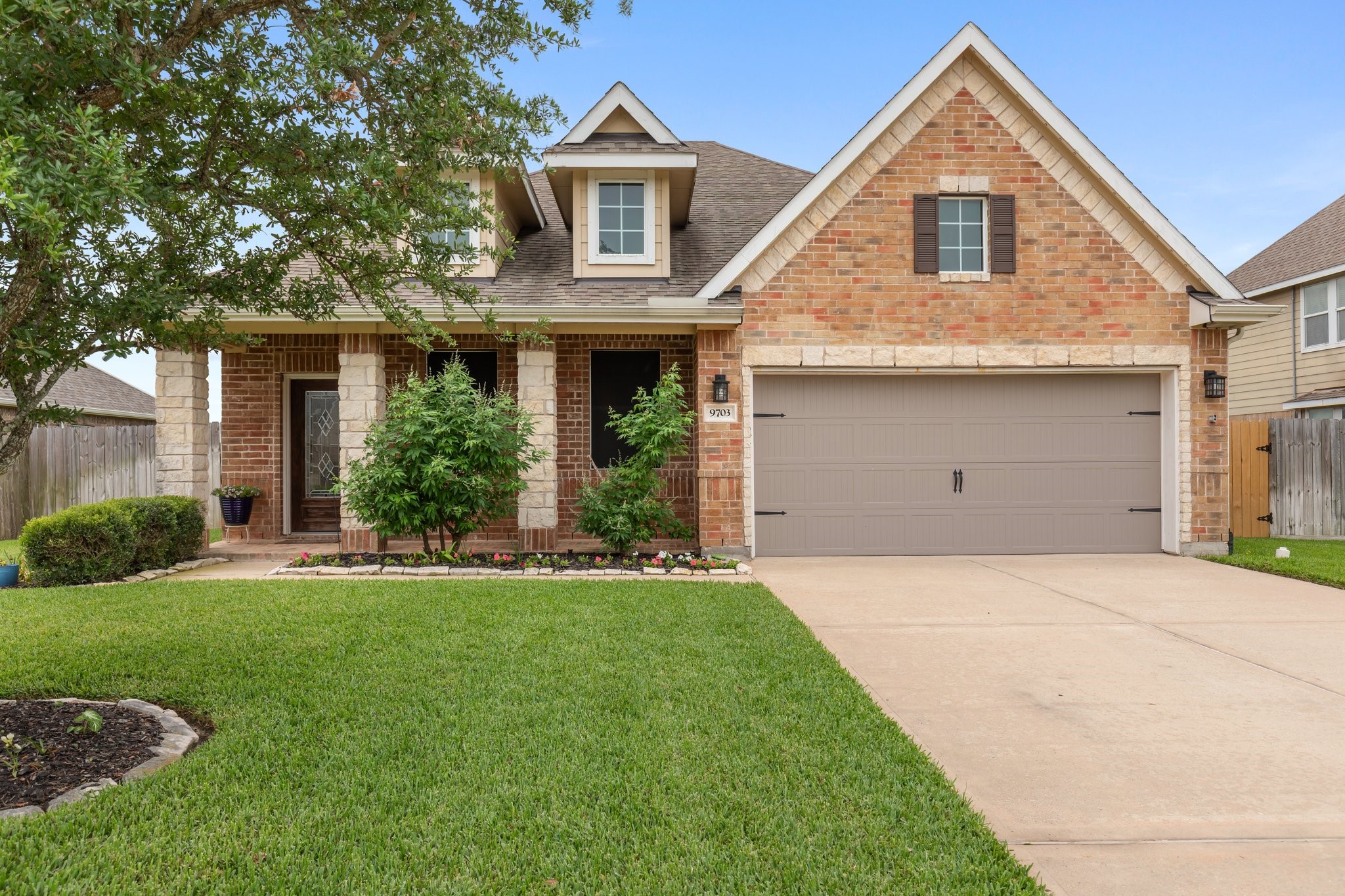 9703 Wincrest Drive Baytown TX 77523