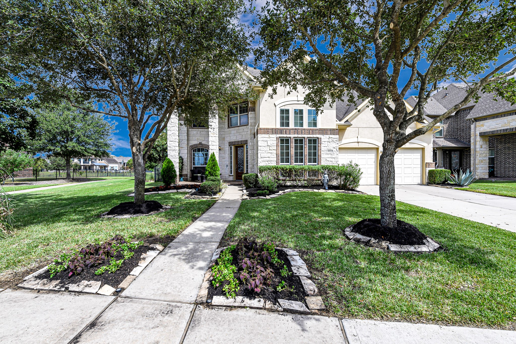 25722 Oakwood Knoll Drive Katy TX 77494