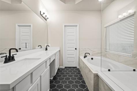 3022 Tres Olivos Drive Houston TX 77047