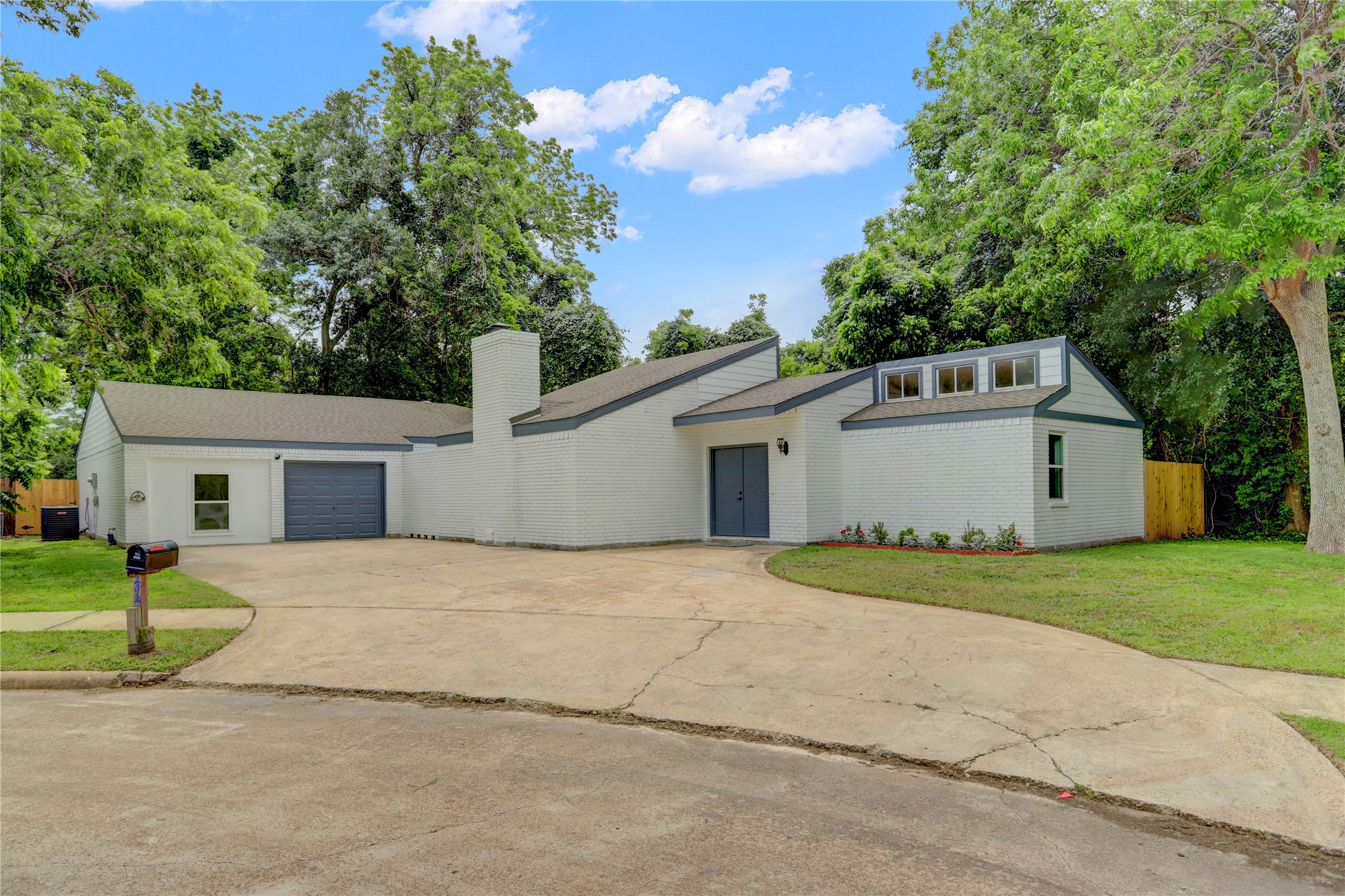 1201 Jeanie Lane Baytown TX 77521