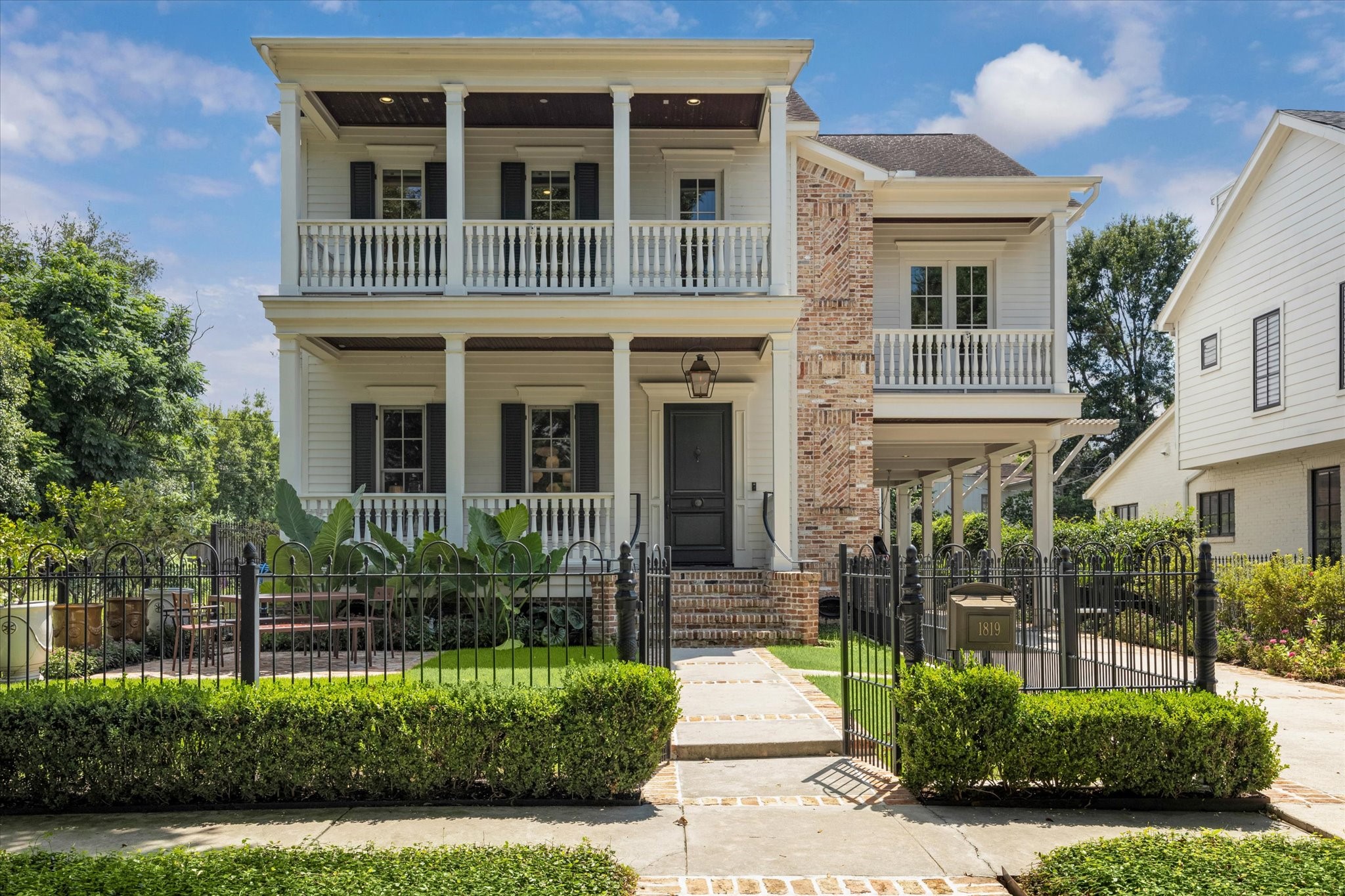 1819 Banks Street Houston TX 77098