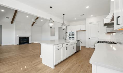 1913 N Wildflower Drive Deer Park TX 77536