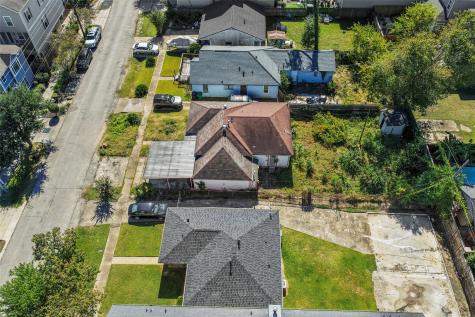 919 Lawrence Street Houston TX 77008