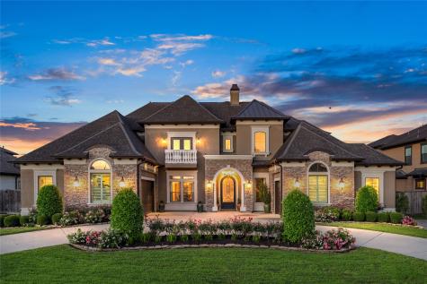 7 Dominion Court Friendswood TX 77546