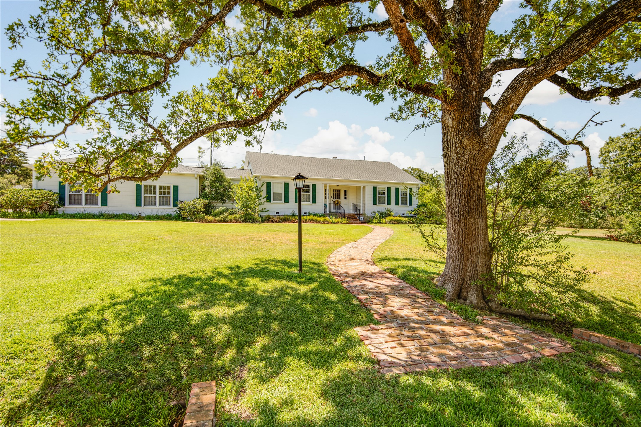 737 S Rosemary Drive Bryan TX 77802