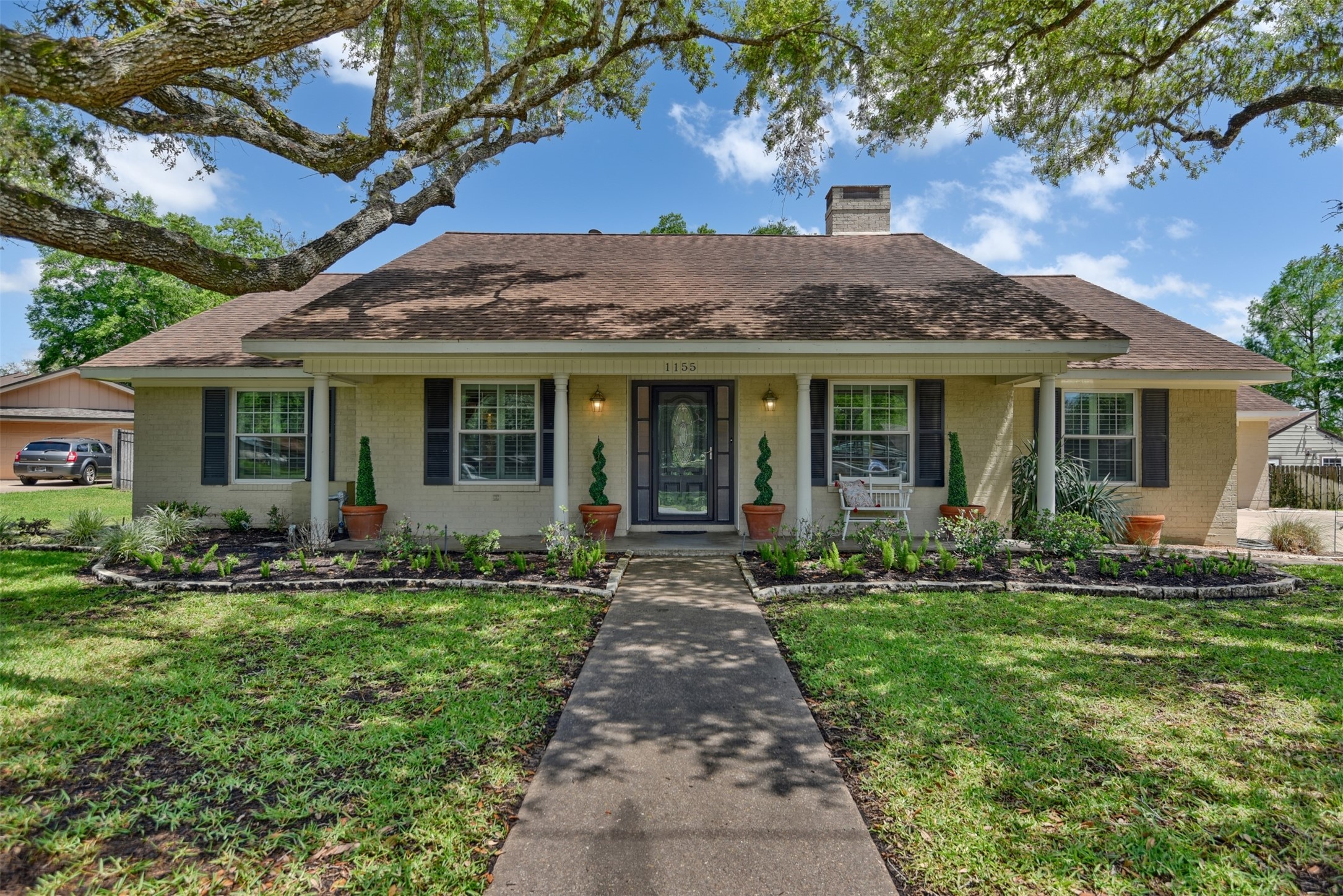 1155 S Holland Street Bellville TX 77418