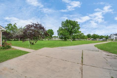 12746 Roy Road Pearland TX 77581