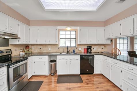 12746 Roy Road Pearland TX 77581