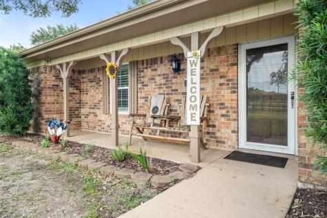 3911 N Elm Road Santa Fe TX 77517