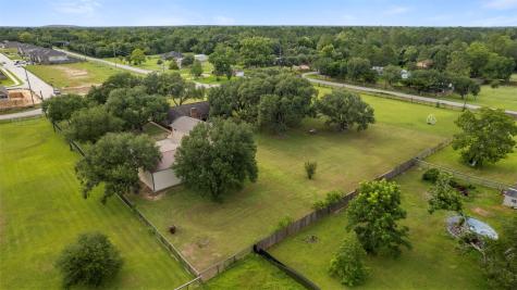 3911 N Elm Road Santa Fe TX 77517