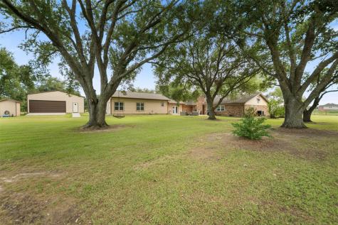 3911 N Elm Road Santa Fe TX 77517