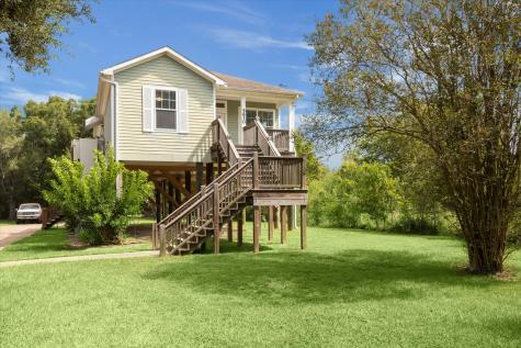 5630 Highway 6 Hitchcock TX 77563