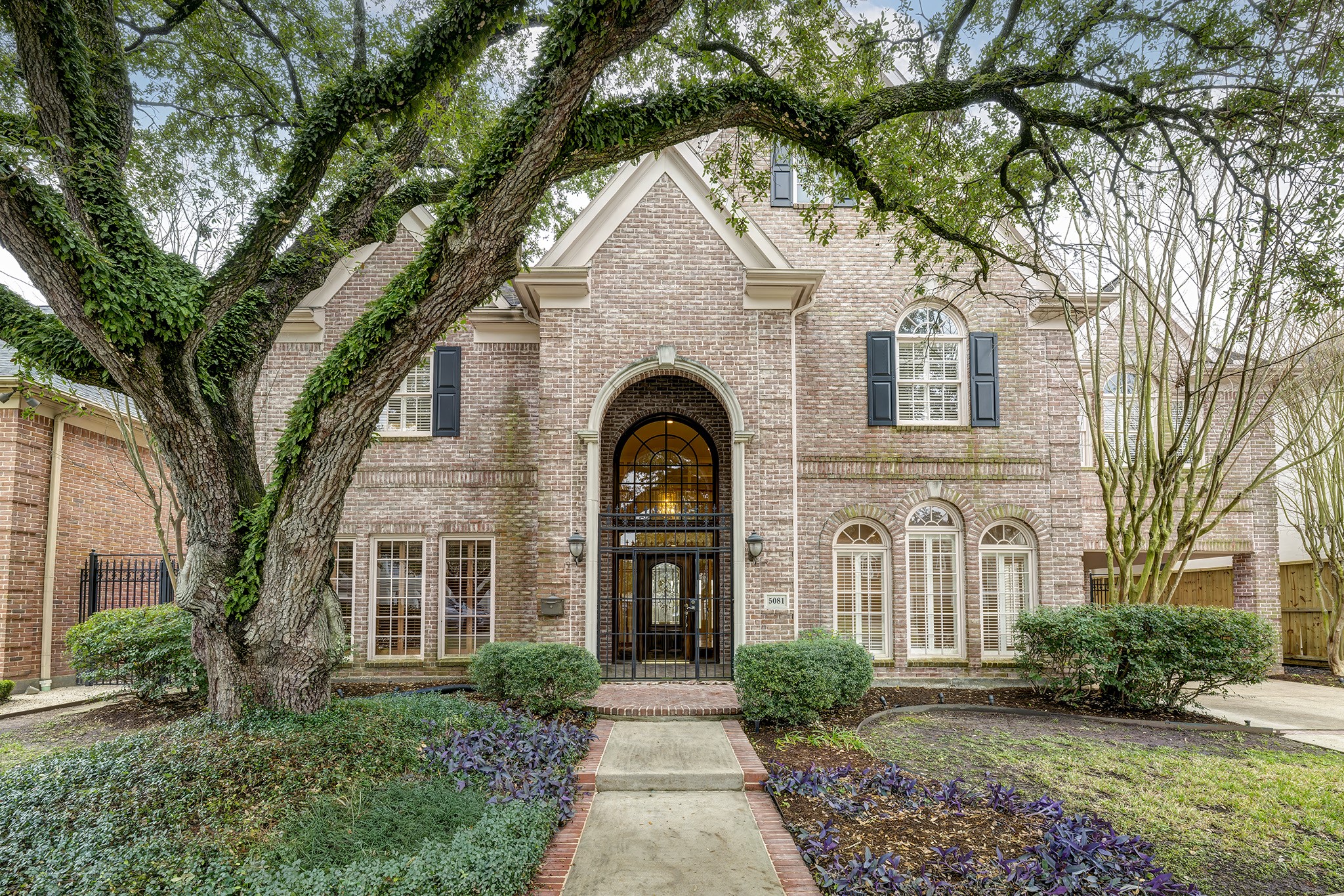 5081 Cedar Creek Drive Houston TX 77056
