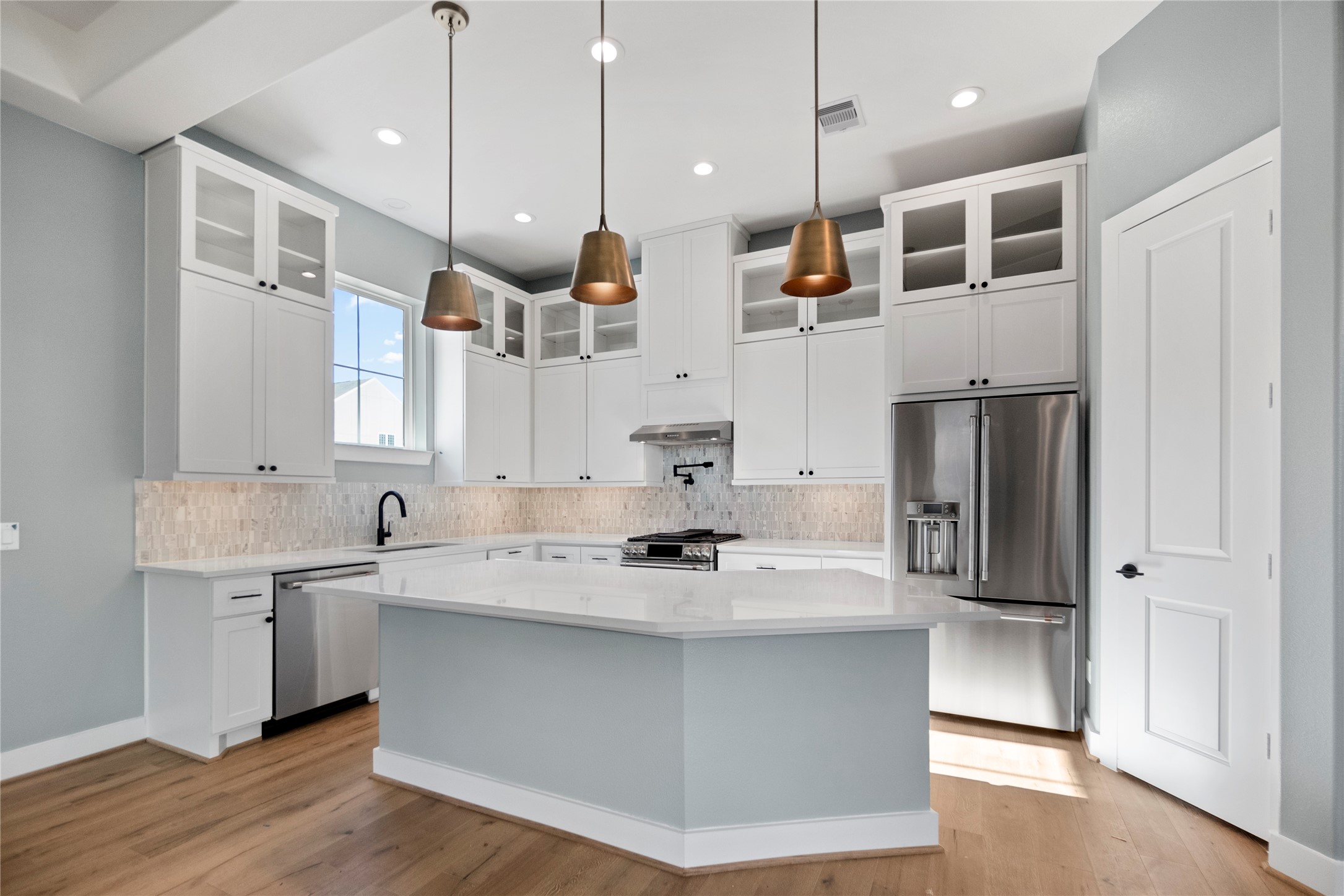3604 Kensington Gardens Lane Houston TX 77055